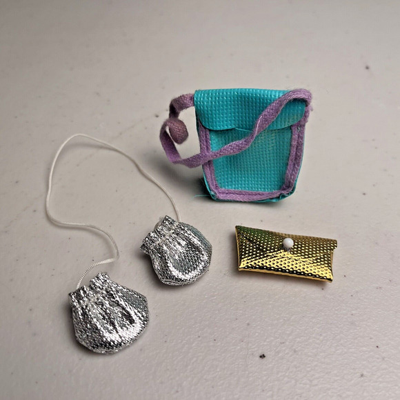 Vintage Barbie Doll Accessories Silver Gloves, Gold Clutch & Blue Bag 60s 70s 80 - Picture 10 of 11
